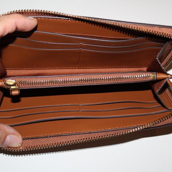 NWT TORY BURCH EMERSON WOVEN WRISTLET ZIP CONTINENTAL WALLET BROWN MULTI $378 - Picture 7 of 8